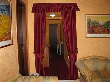 Salandra Affittacamere 4*